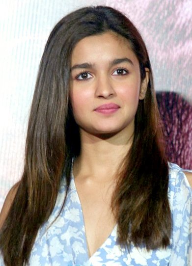 Alia Bhatt — Blue-and-white printed neckline