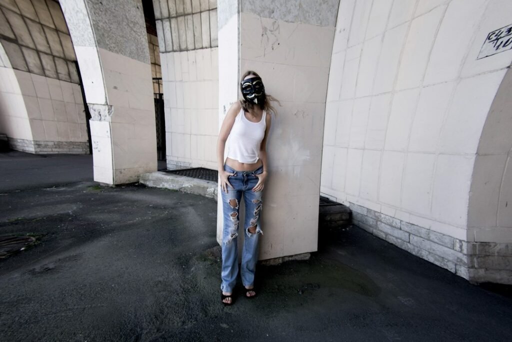 Women's casual streetwear styling